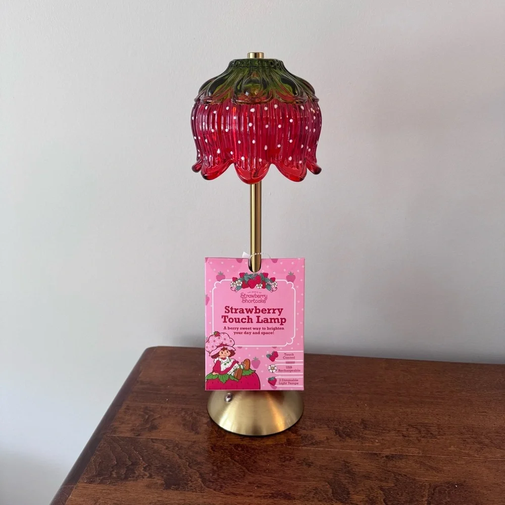 Viral Strawberry Shortcake Touch Lamp - touch control - USB rechargeable